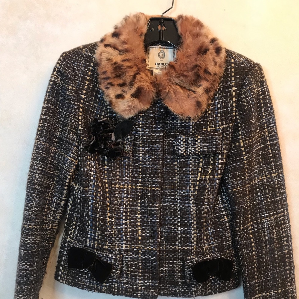 Daslu Brazil Tweed jacket with fur collar